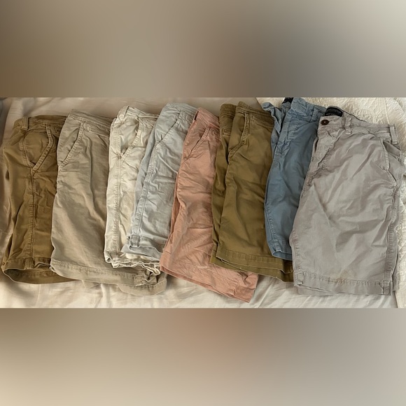 Men’s American Eagle Shorts (Includes all 8)